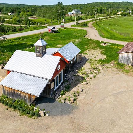 Le Baluchon Eco-Villegiature Saint-Paulin Exterior photo